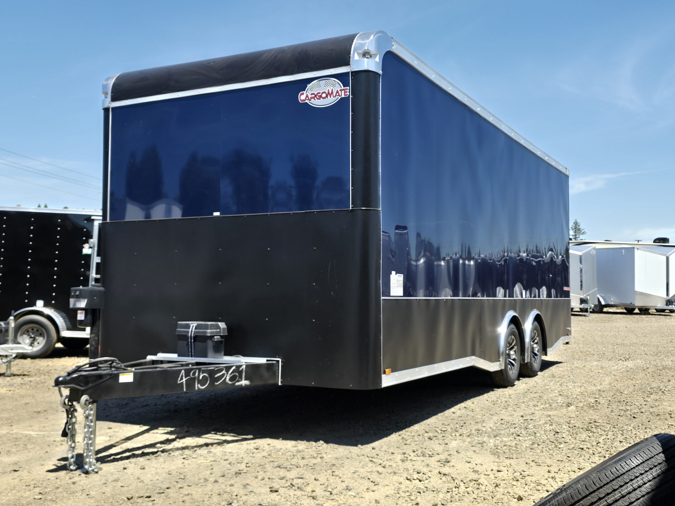 2024 Eliminator by Cargo Mate 8.5×22 9800GVW Race Car Hauler 7’3″ Rear door Opening Blue Interior - Image 12