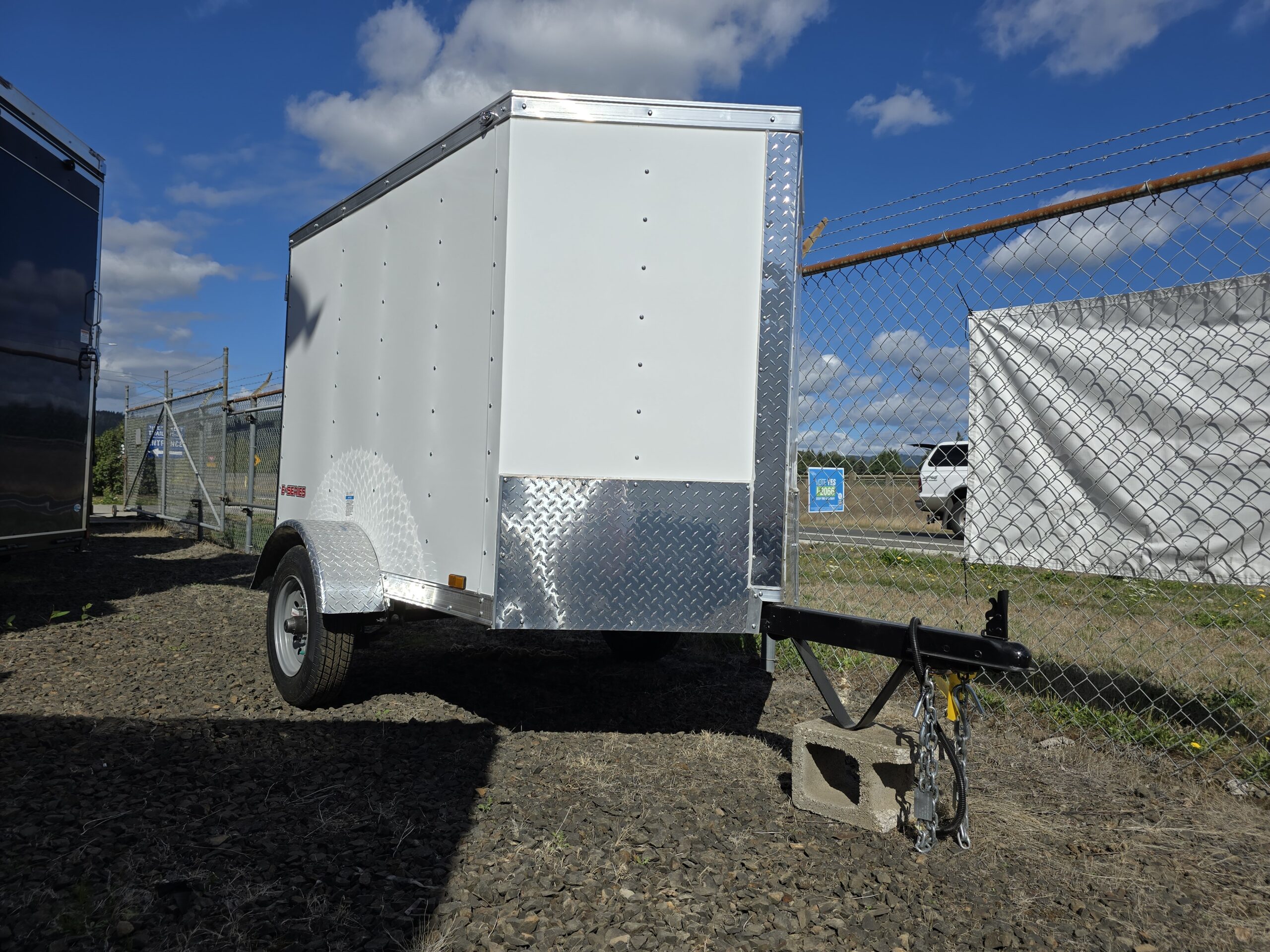 2026 Cargo Mate 4×6 E-Series Enclosed Cargo Trailer