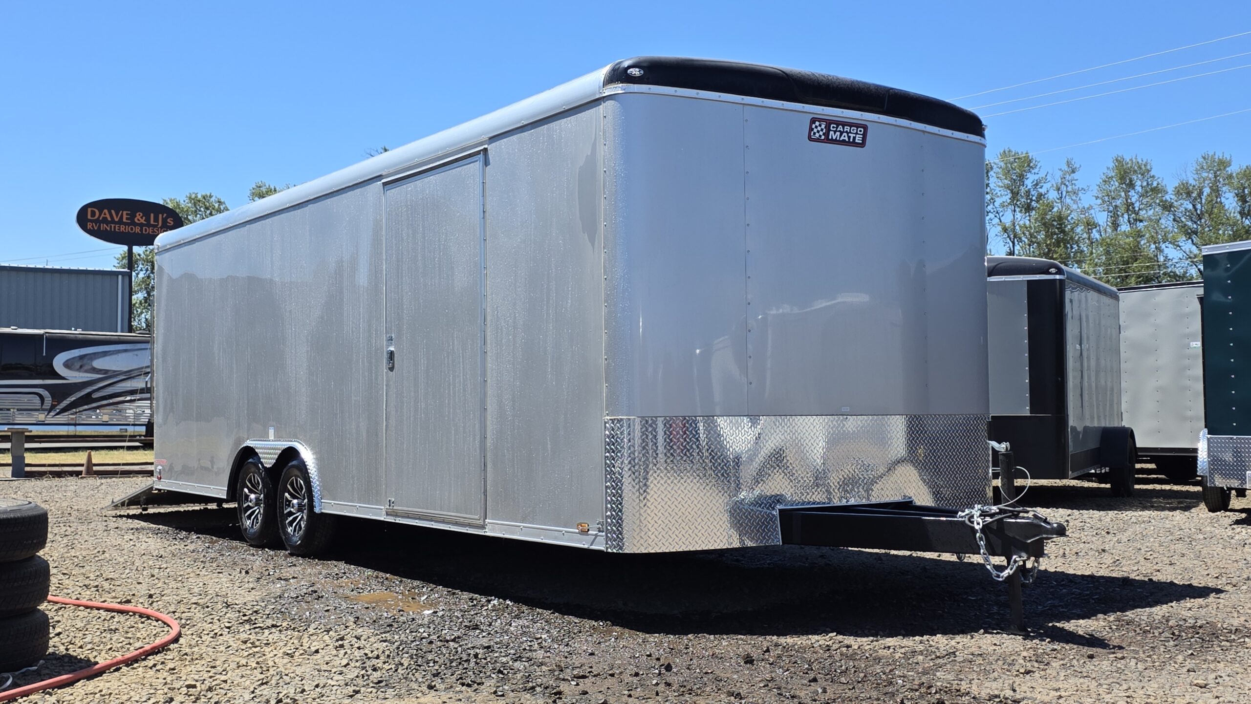 2025 Qualifier Enclosed Cargo Trailer Car by Cargo Mate 8.5×24 Top Grade Car Hauler Dexter Torsion Axles