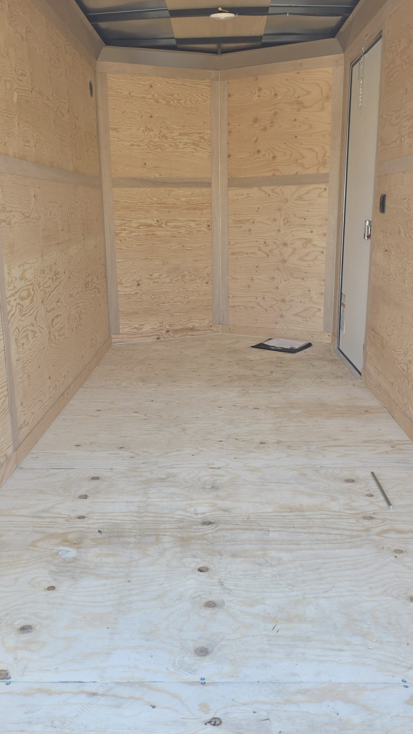 2026 Cargo Mate 6×14 700GVW Enclosed Cargo Trailer - Image 4