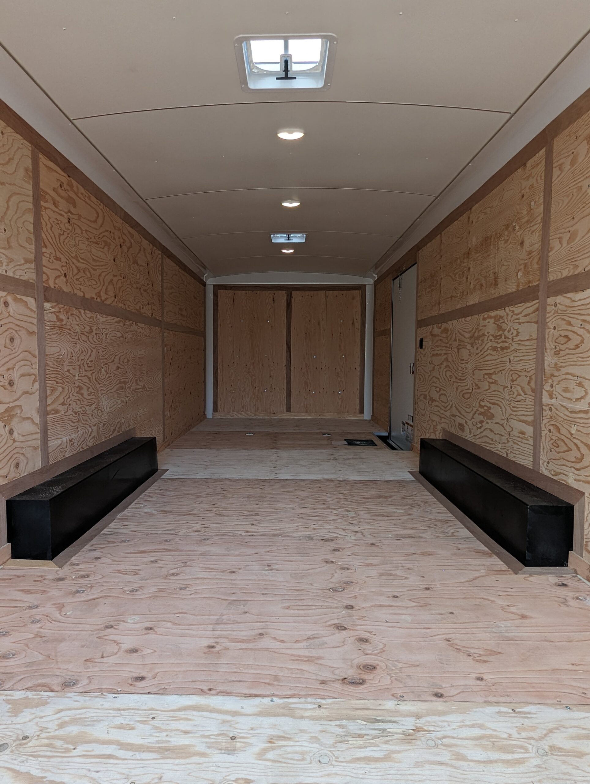 2025 Qualifier Enclosed Cargo Trailer Car by Cargo Mate 8.5×24 Top Grade Car Hauler Dexter Torsion Axles - Image 5