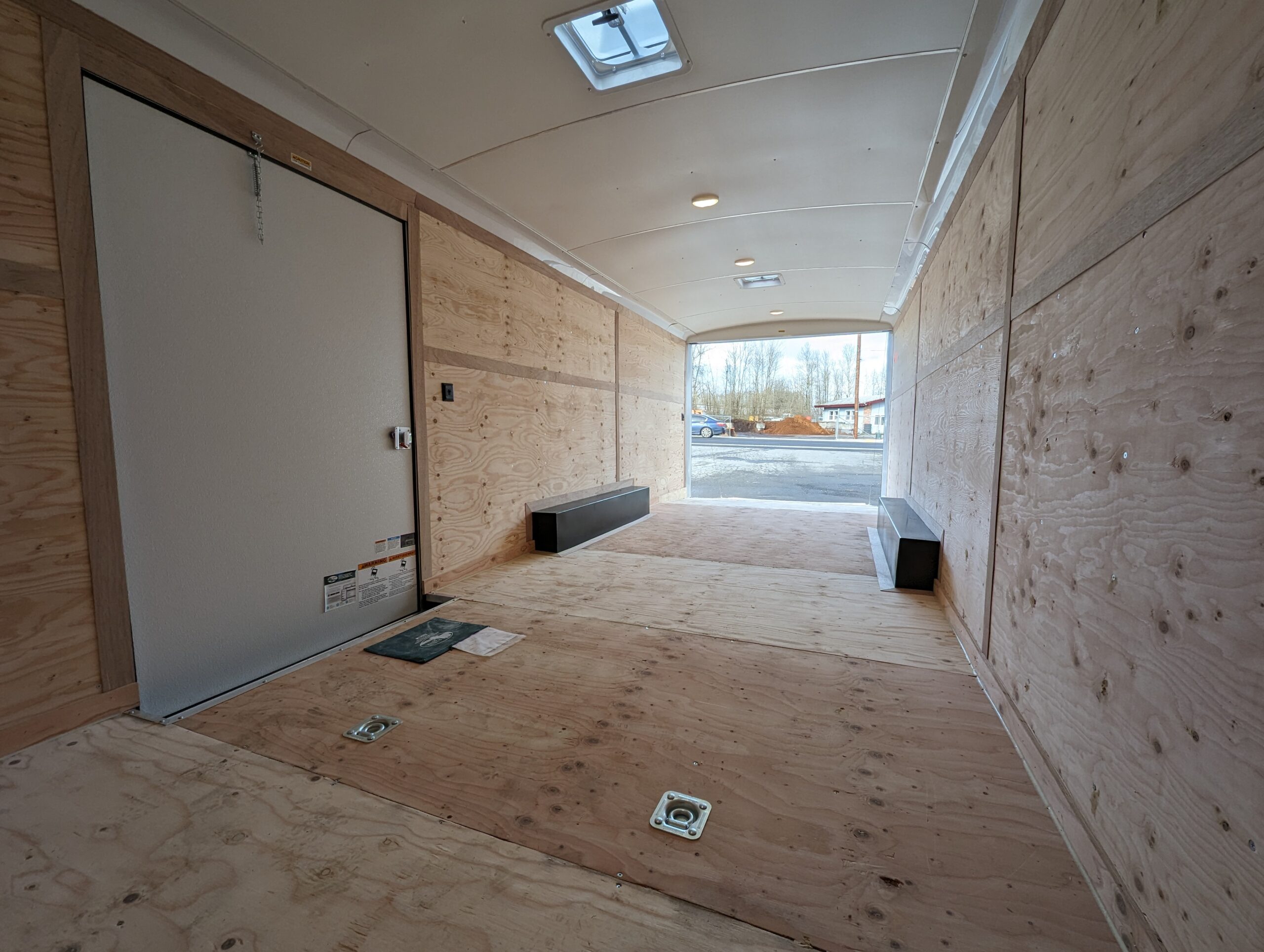 2025 Qualifier Enclosed Cargo Trailer Car by Cargo Mate 8.5×24 Top Grade Car Hauler Dexter Torsion Axles - Image 4